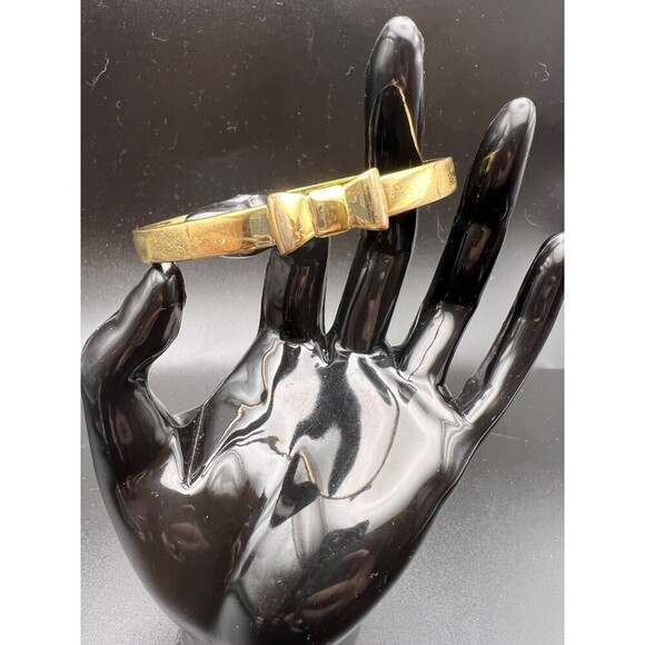 Kate Spade Take a Bow Bangle - Picture 1 of 6